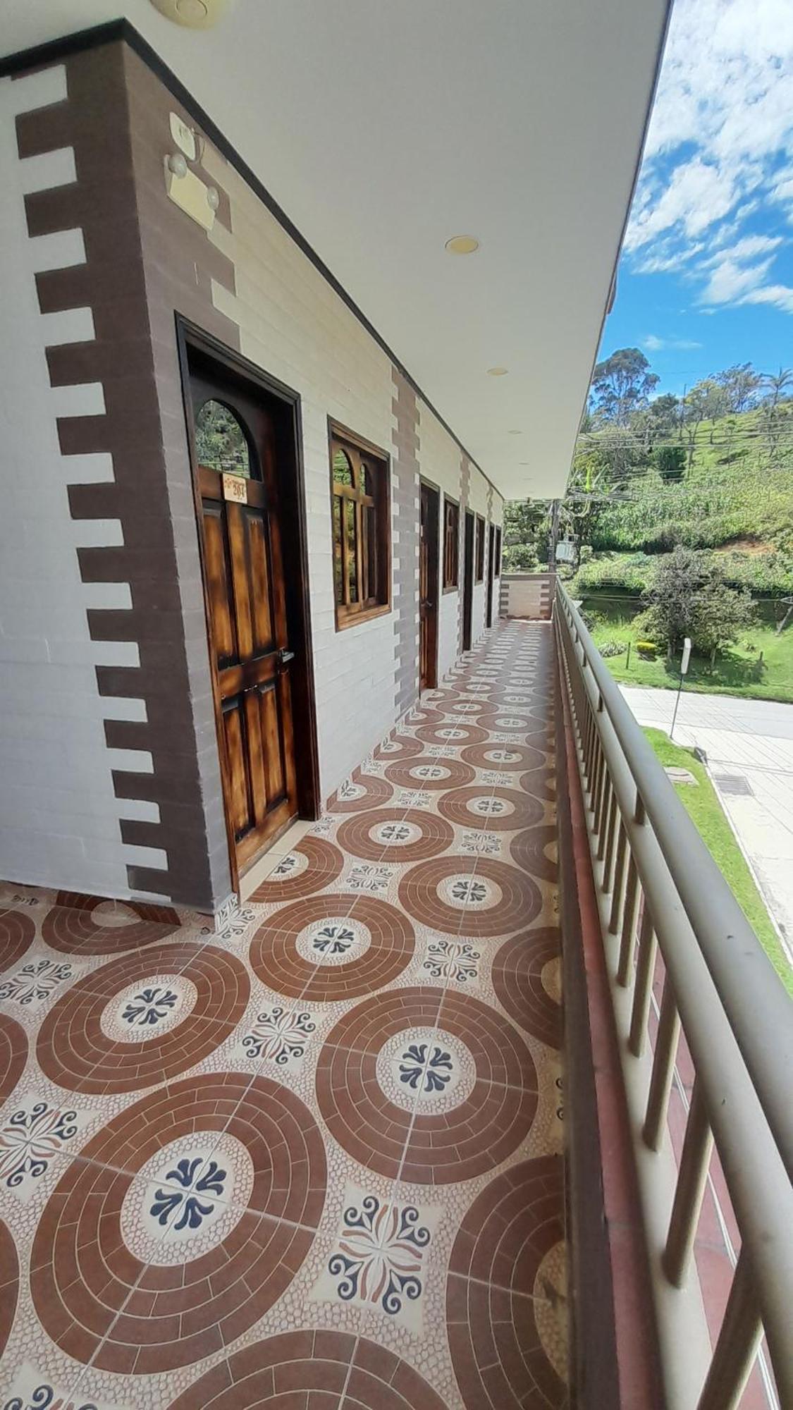 Hollywood Paradise Hotel Rionegro Exterior photo