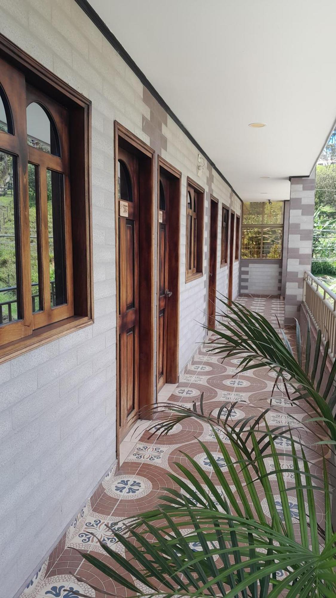 Hollywood Paradise Hotel Rionegro Exterior photo
